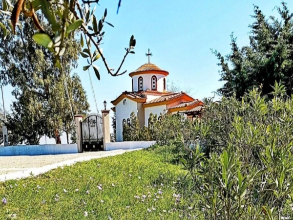 Πανηγυρίζει το Ιερό Εξωκκλήσιο της Θείας του Χριστού Μεταμορφώσεως στη Συκιάδα